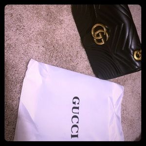 COPY  Gucci GG Marmont handbag.